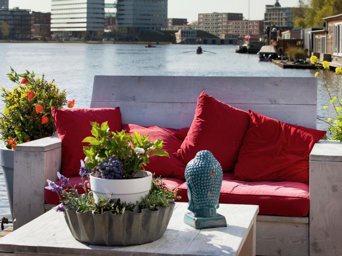 Modern Houseboat Apartment In Amsterdam With Terrace Exterior photo